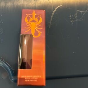 Jeffree Star Shiny trap lipstick Gardening in Mayheim